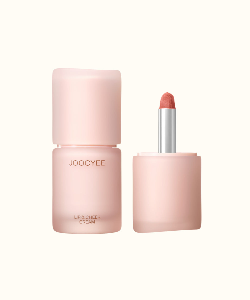 lip gloss c Vitamin C+E Lune+Aster cushiony color with a high Spiral Shell Glazed Lip Gloss